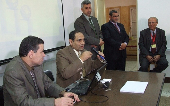 السيد رئيس الجامعة يفتتح الدورة الثانية من دورات TOT كلية العلوم جامعة دمياط